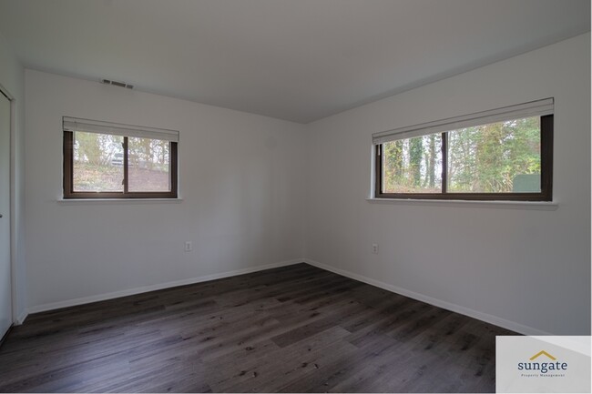 Building Photo - 613 Oakland Hills Ct