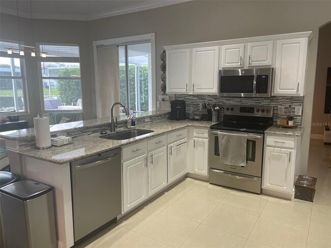 Building Photo - 5338 Los Palma Vista Dr