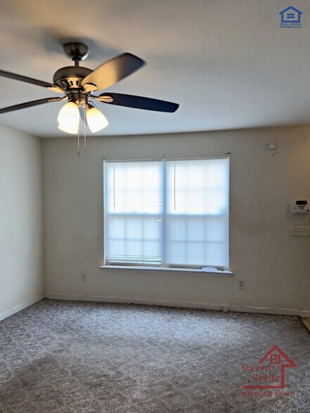 Building Photo - 3947 Webb Oaks Ct