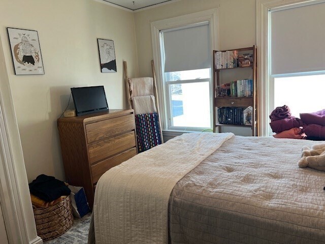 Building Photo - 36 Willow St