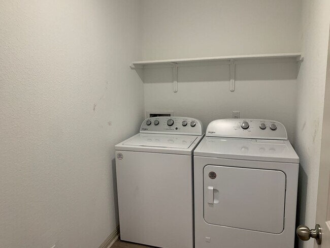 Building Photo - Lovely 3 Bed 2 bath home in Hutto