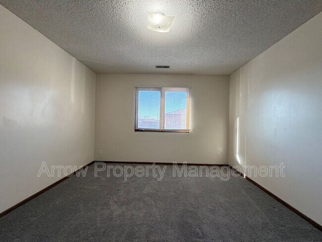 Building Photo - 539 N 24th St