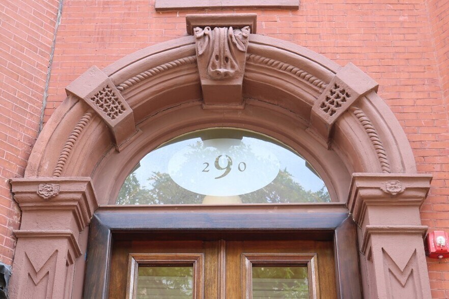 Building Photo - 290 Columbus Ave
