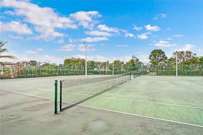 Building Photo - 10500 NW 78th Terrace