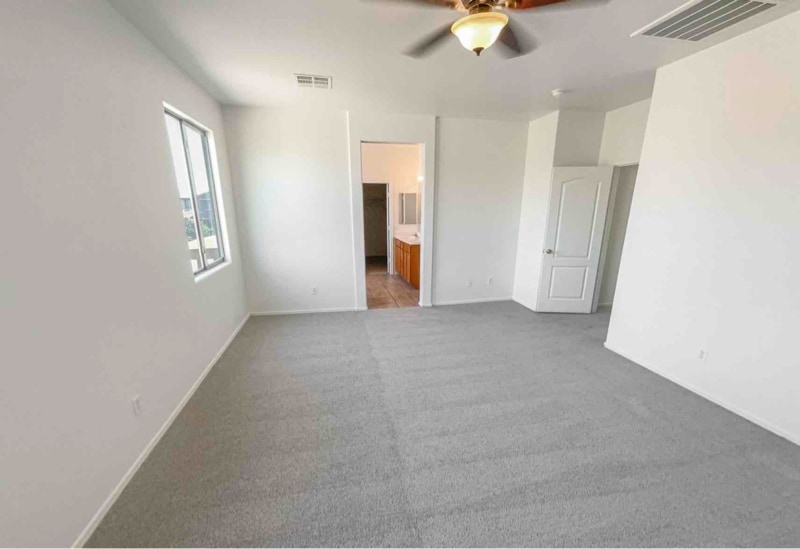 Building Photo - 7214 W St Charles Ave