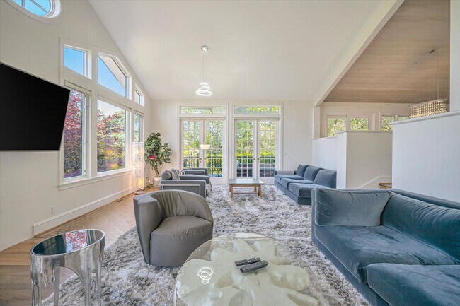 Building Photo - Welcome to Your Luxurious Napa Valley Retr...