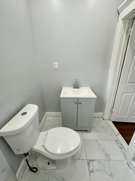 Building Photo - 86 S Fulton St