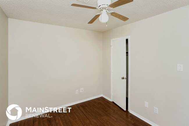 Building Photo - 501 Brazos St