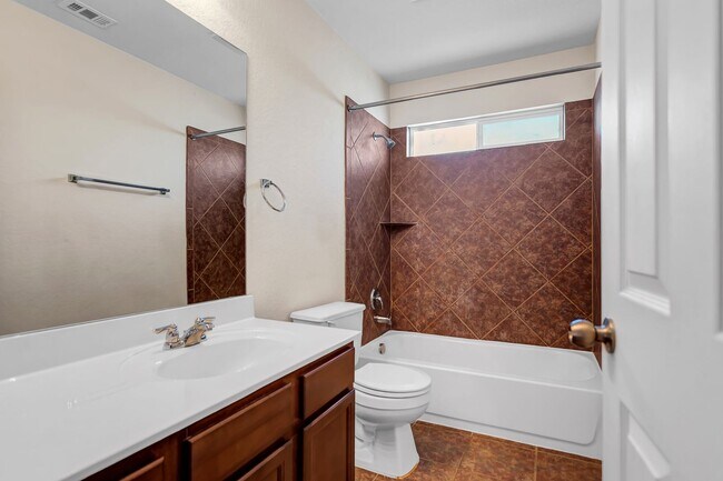 Building Photo - Alamo Ranch