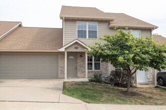 Building Photo - Condominium Convenience in Columbia!