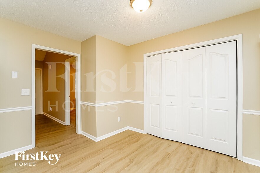 Building Photo - 1415 Tuffnell Dr