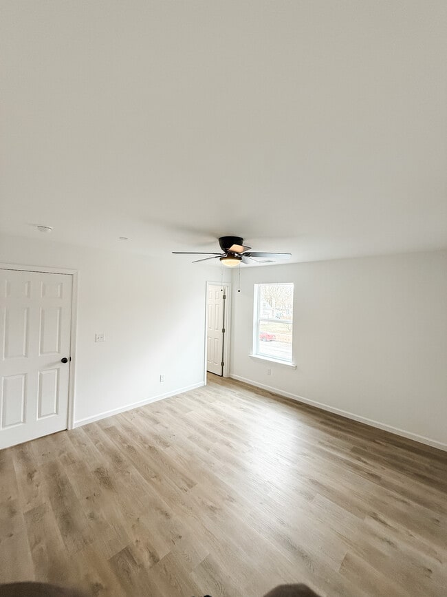 Building Photo - 6 Maryland Ave