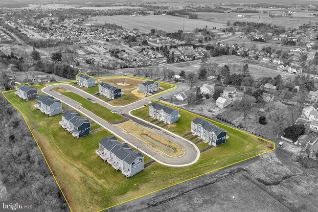 Building Photo - 2027 Ter Vw Ln