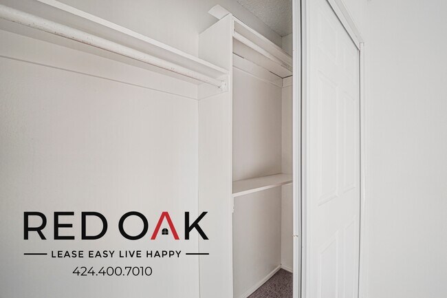 Building Photo - 9260 Palm St