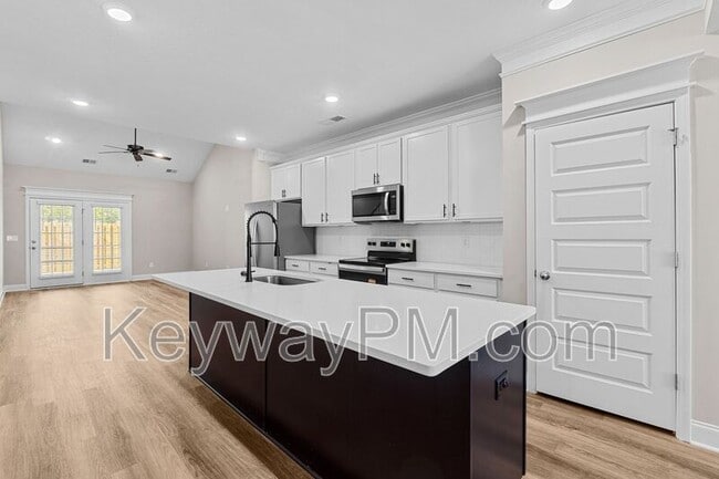 Building Photo - 2051 Denmark Ave SE