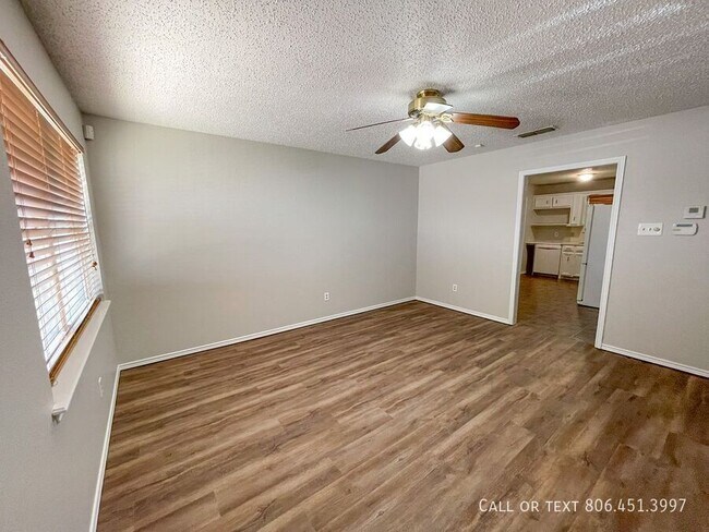 Building Photo - 4616 Erskine St