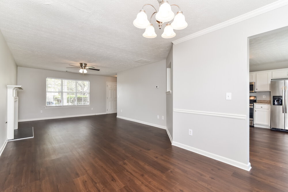 Building Photo - 5160 Towne Park Dr