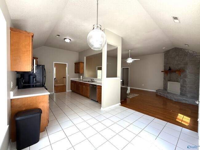Building Photo - 110 Sunset Ridge
