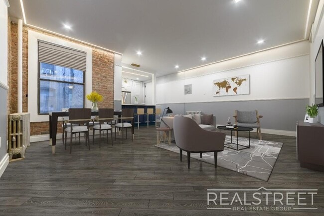 Building Photo - 141 Joralemon St