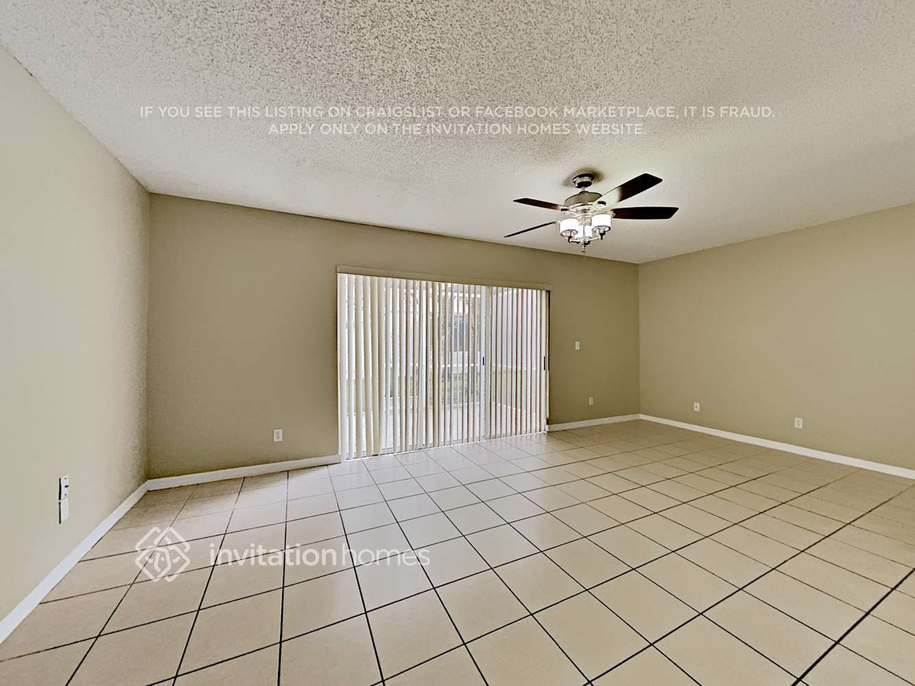 Building Photo - 861 NW 208th Dr