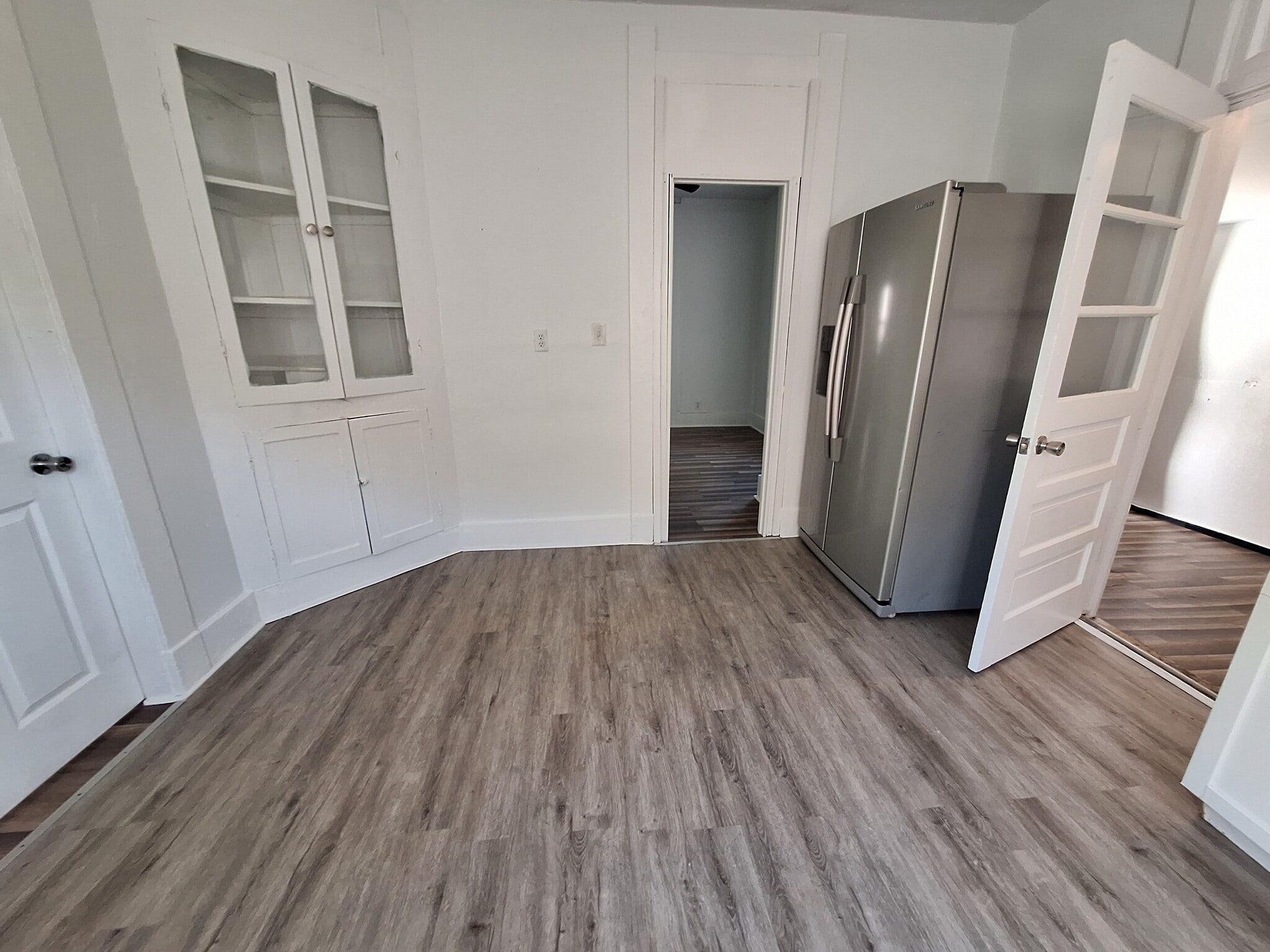 Building Photo - 515 W Franklin St