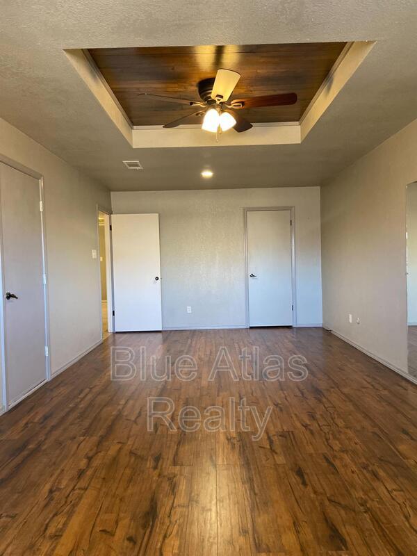 Building Photo - 4854 Starcrest Ct