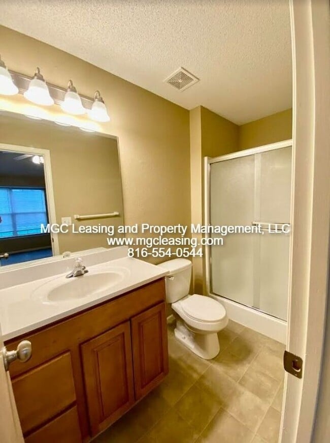 Building Photo - Enjoy Winter In Your Charming Townhome At Timber's East!