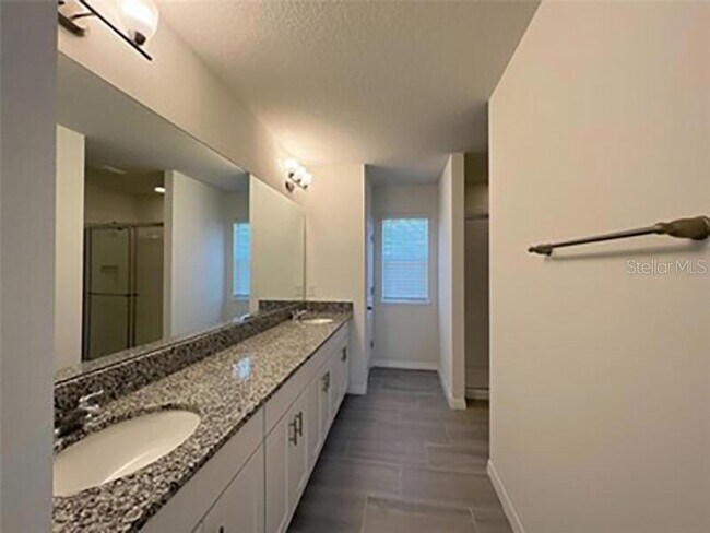 Building Photo - 15663 Pelican Cay Dr