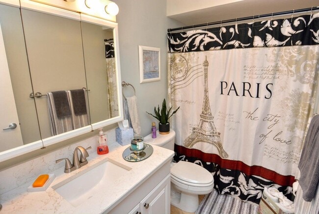 Building Photo - 1225 NW 21st St