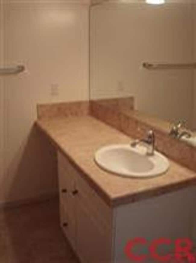 Building Photo - 119 Capitol Hill Dr