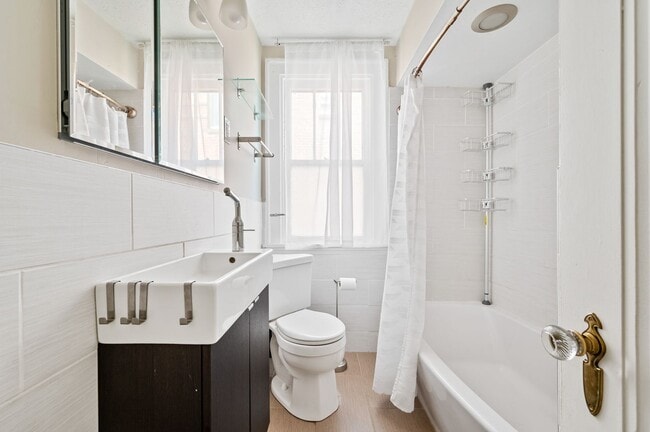 Building Photo - 3846 Brownsville Rd