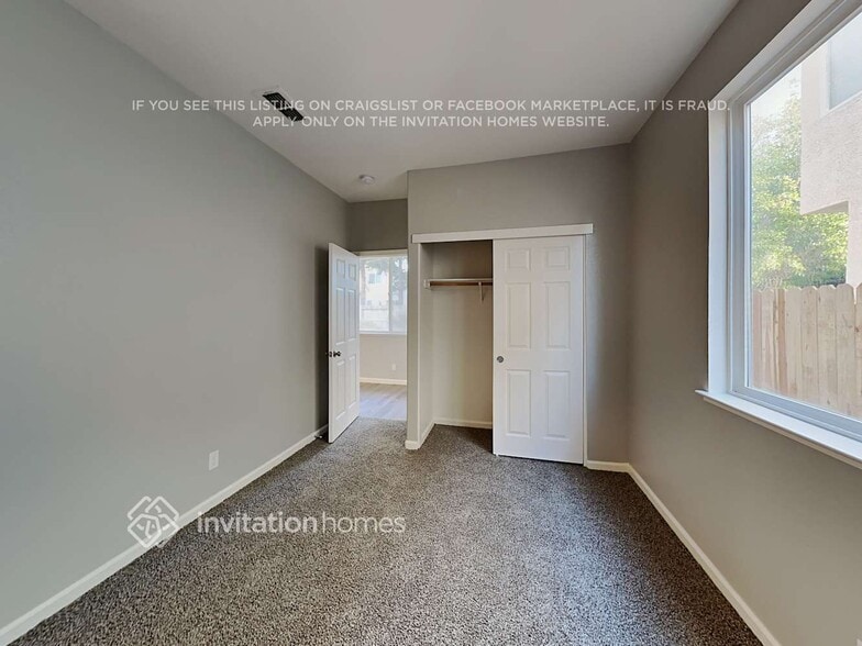 Building Photo - 9420 Red Spruce Way