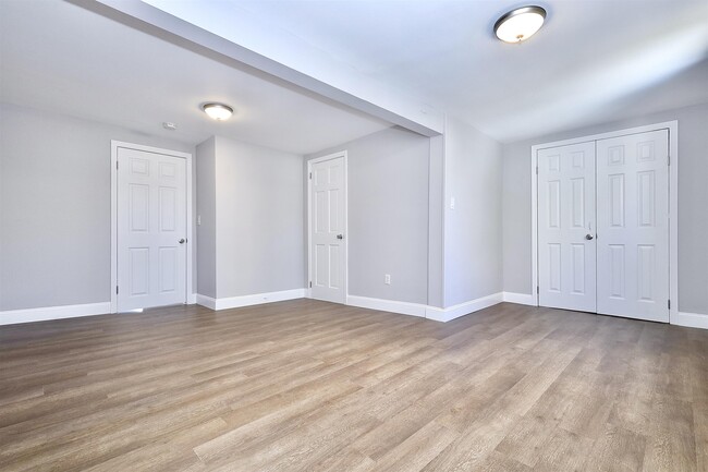 Building Photo - 507 Palisade Ave