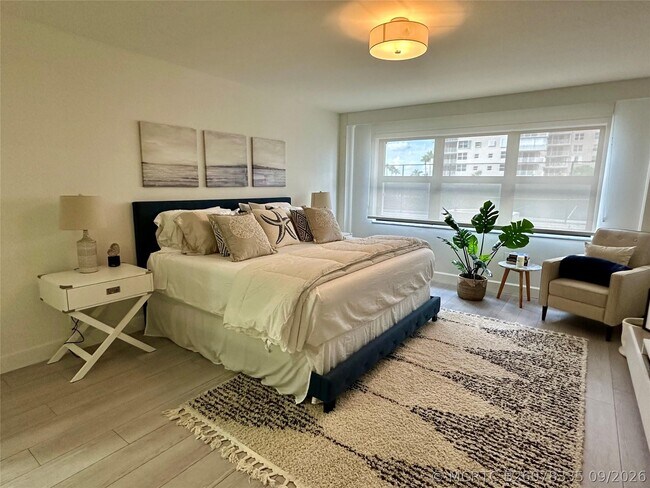 Building Photo - 5100 N Ocean Blvd
