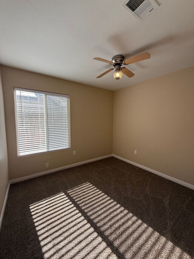 Building Photo - 5704 Pine Canyon Dr