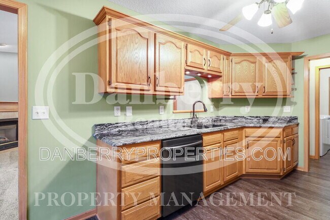 Building Photo - 1564 Plum Creek Dr