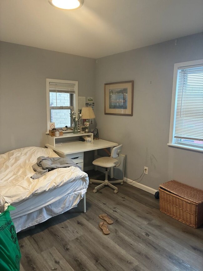 Building Photo - 353 Oakland Ave