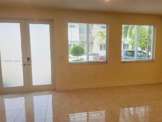 Building Photo - 6667 NW 102nd Path