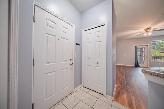 Building Photo - 953 E Summerfield Glen Cir