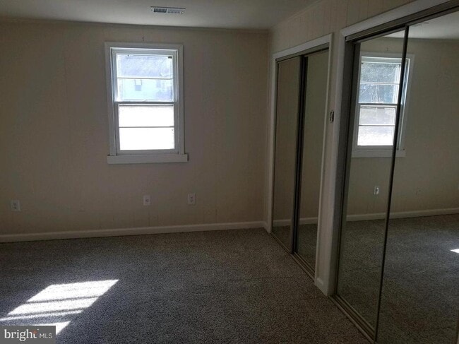 Building Photo - 3890 Glymont Crest Rd