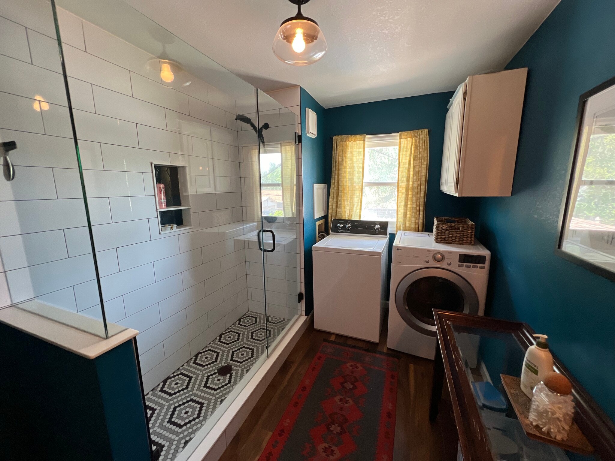 Building Photo - 616 W Mulberry St