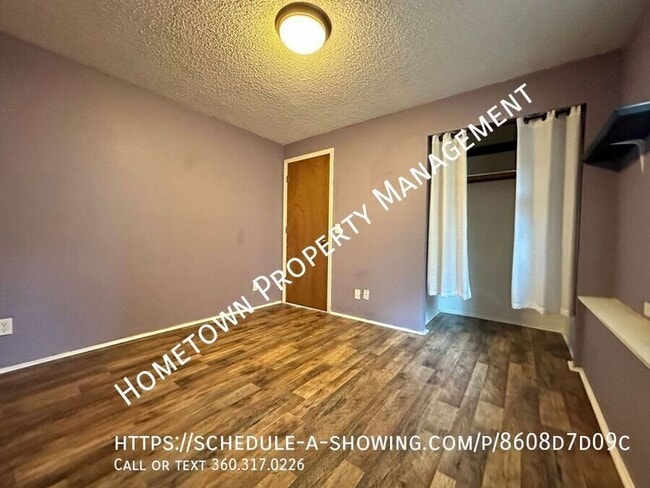 Building Photo - 4218 Glen Terra Dr SE