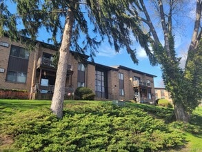 Building Photo - 9 Charles Ln