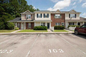 Building Photo - 103 Meadowbrook Ln