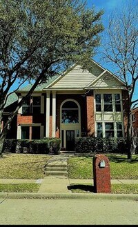 Building Photo - 18716 Greenside Dr