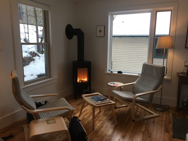 Kitchen - 238 Fairview St