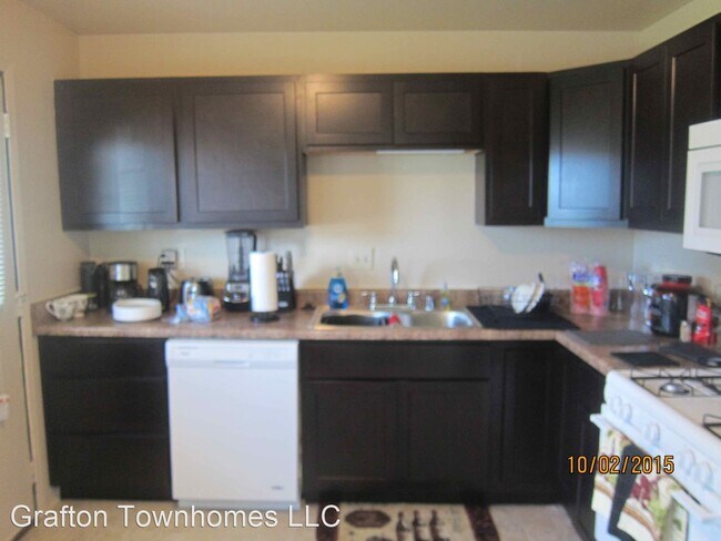 Building Photo - 102-1847 Falls Rd