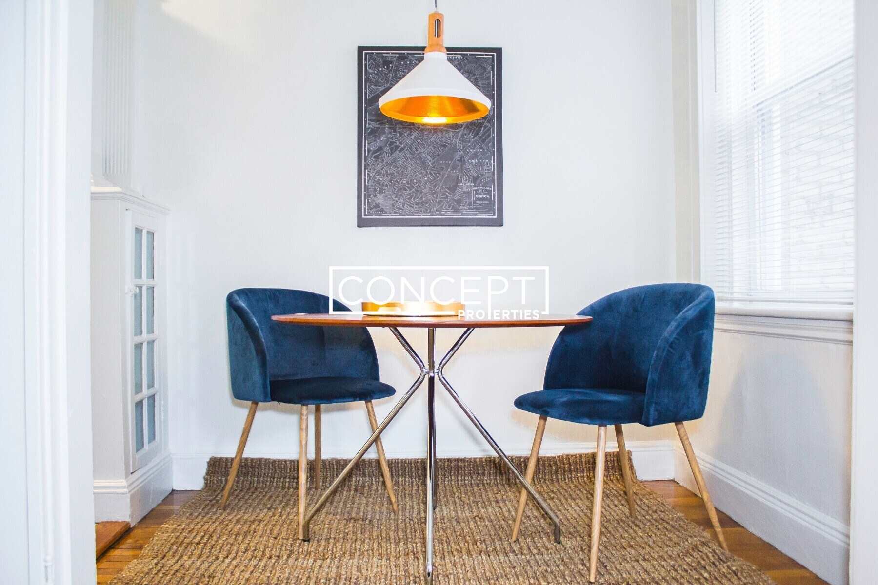 Building Photo - 121 Park Dr