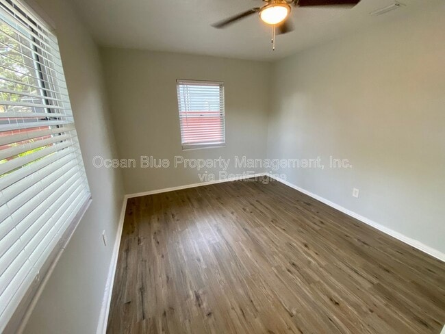 Building Photo - 740 52nd Ave N