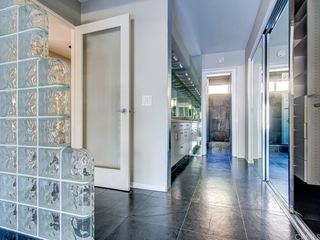 Building Photo - 27780 Inverness-